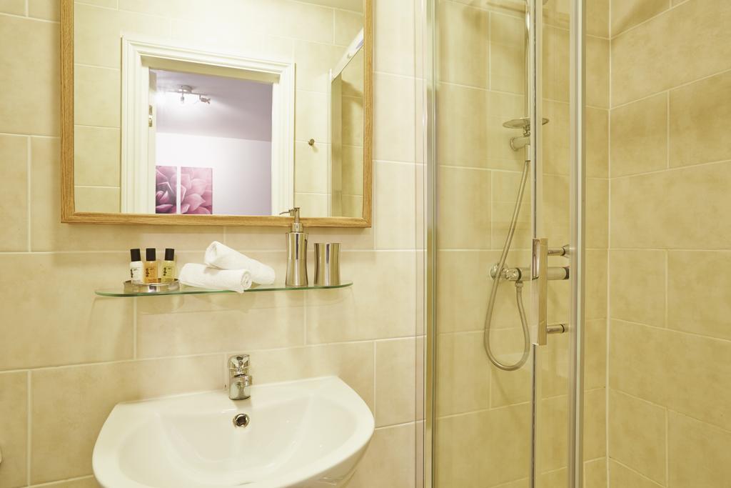 Excel Apartments Stratford London Room photo